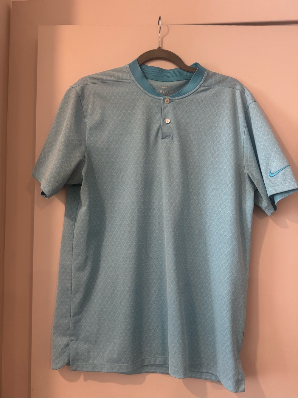 Nike Men’s Light Blue Short-Sleeve Performance Collarless Golf Polo